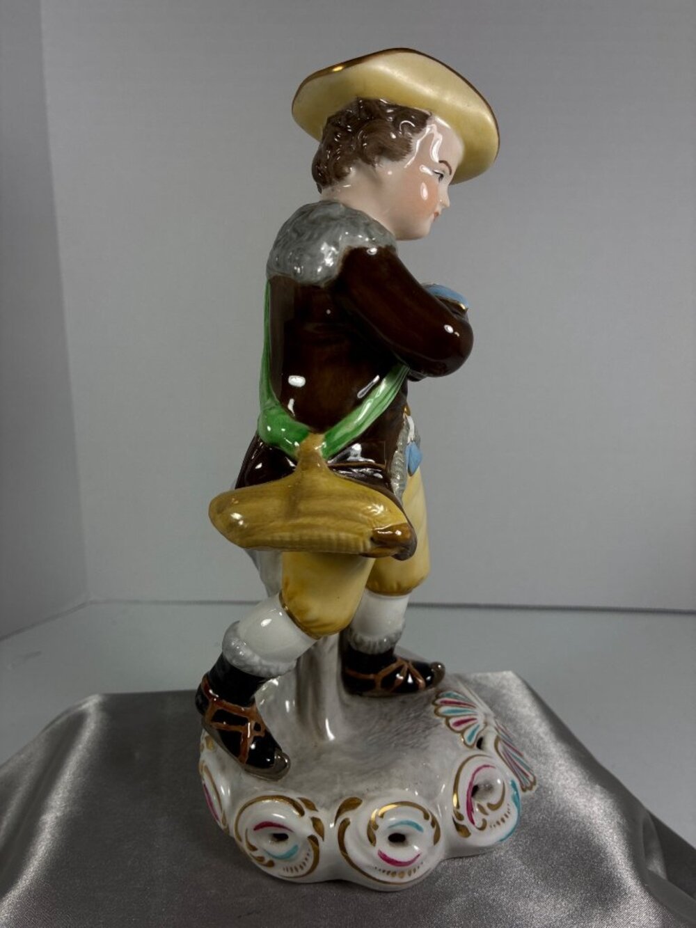 Vintage Winterling Germany Gentleman Figurine Brown Coat Rococo Porcelain Figure - Picture 8 of 14